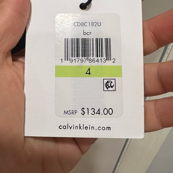 Calvin Klein Black and White dress with 3/4 Bell Sleeve NWT Size 4 - Picture 4 of 5